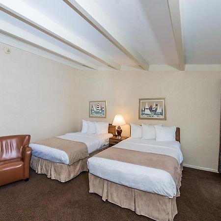 Windjammer Lodge Ogdensburg Buitenkant foto