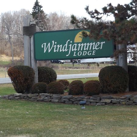 Windjammer Lodge Ogdensburg Buitenkant foto